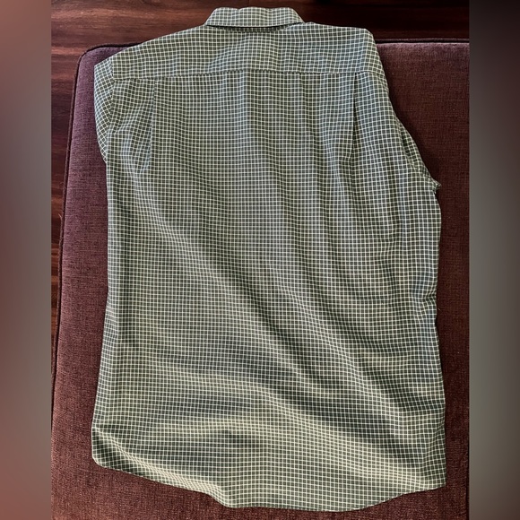 L.L. Bean Mens button down dress shirt - Picture 4 of 5